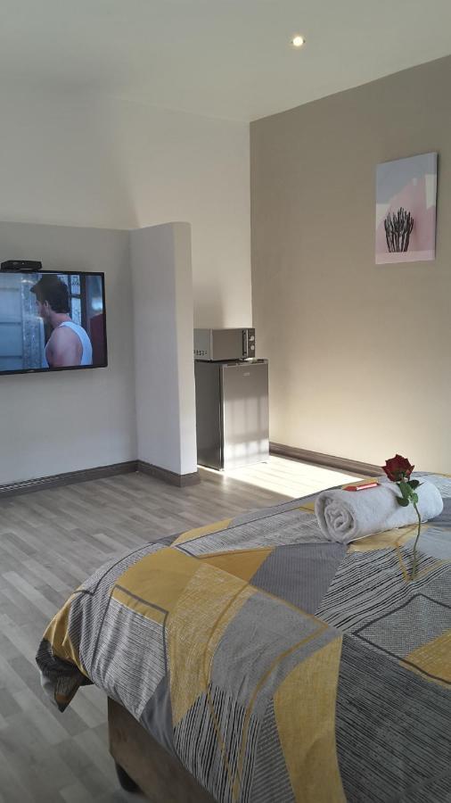 Versailles Pretoria-Noord Extérieur photo